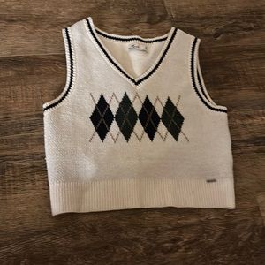 Cute woman, Hollister top